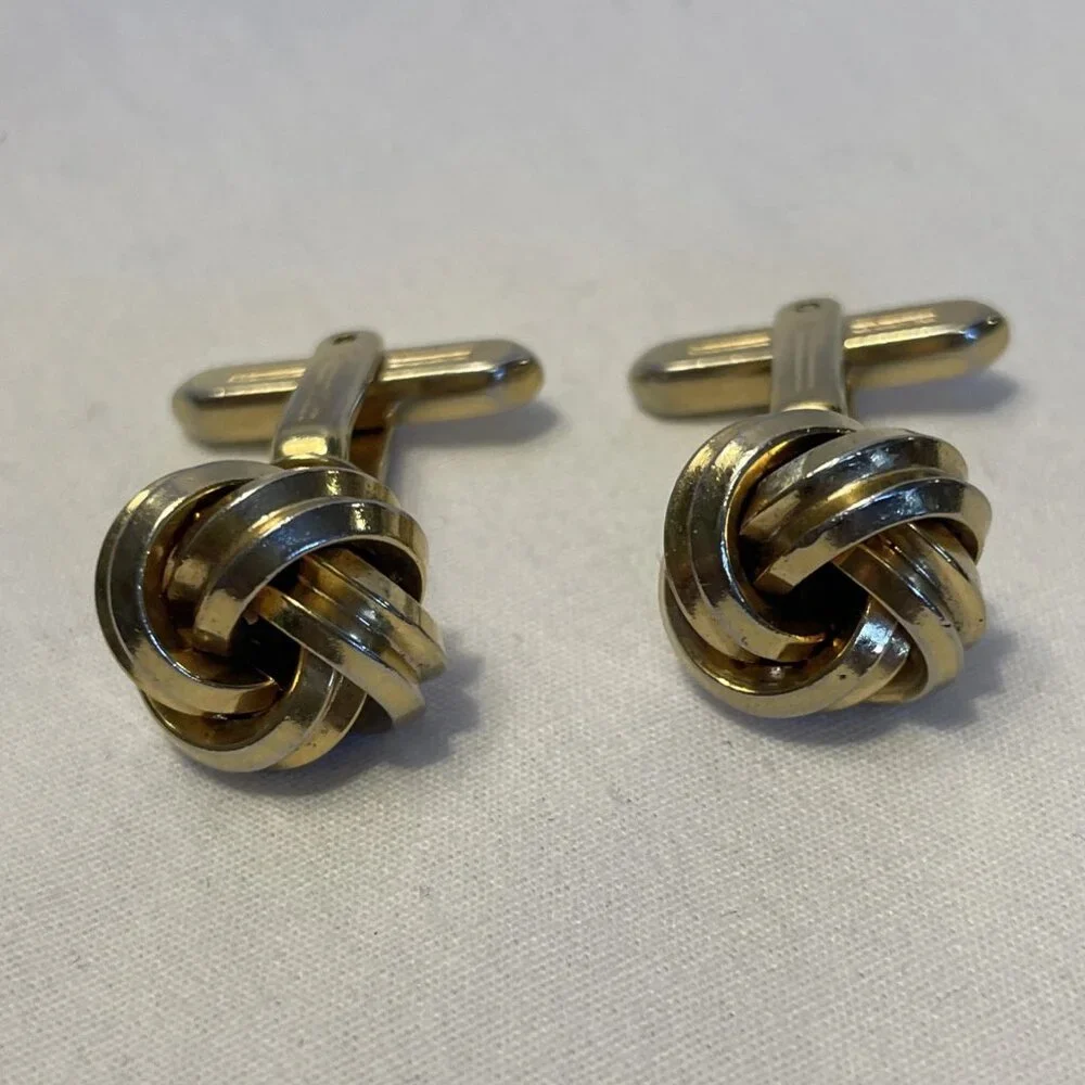Classic Gold Tone Love Friendship Knot 0.5 in Cufflinks